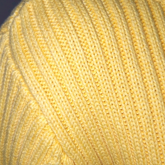 Pierre Carden yellow 💛 cable knitted sweater - Picture 2 of 5